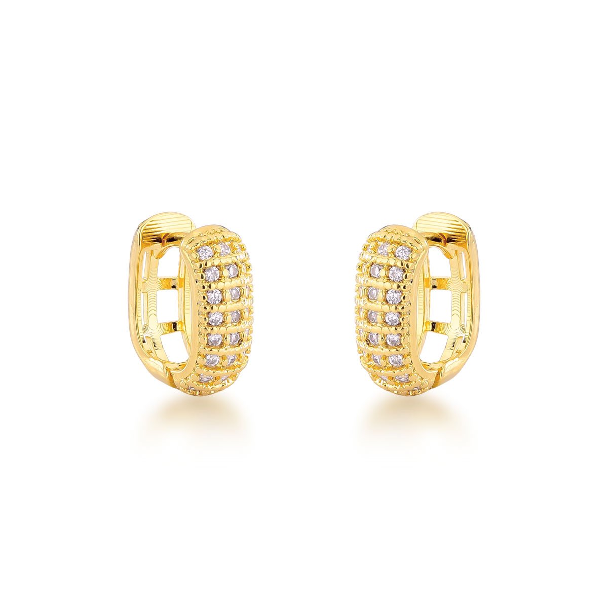 Argola Micros Zircônias Vazada Banhado a Ouro 18k