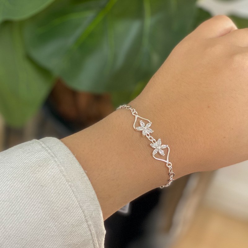 Pulseira Infinito Zircônias Prata 925