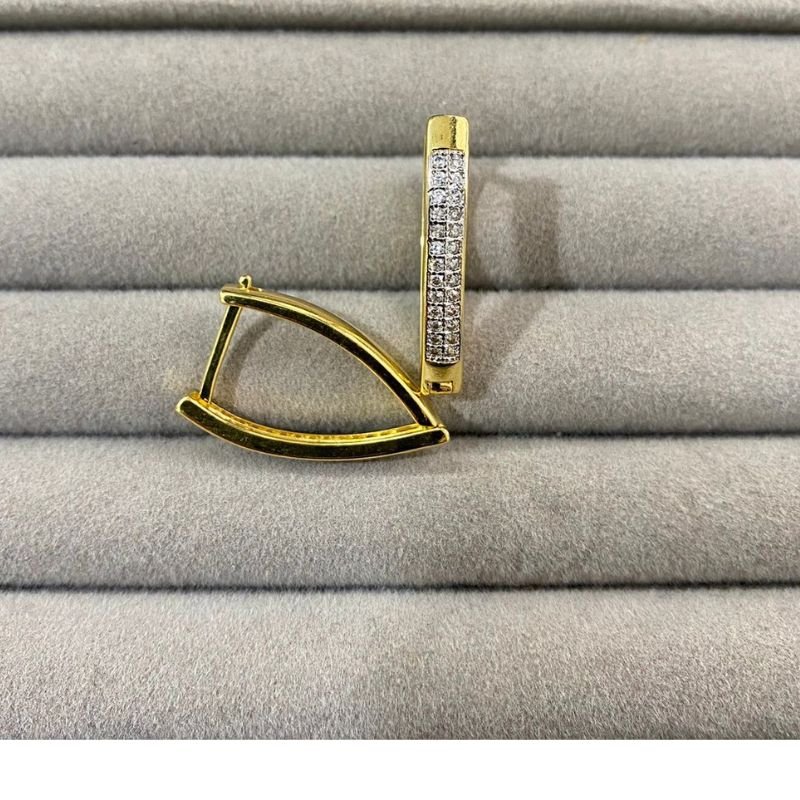 Brinco Click Micro Zircônia Cristal Banhado a Ouro 18k