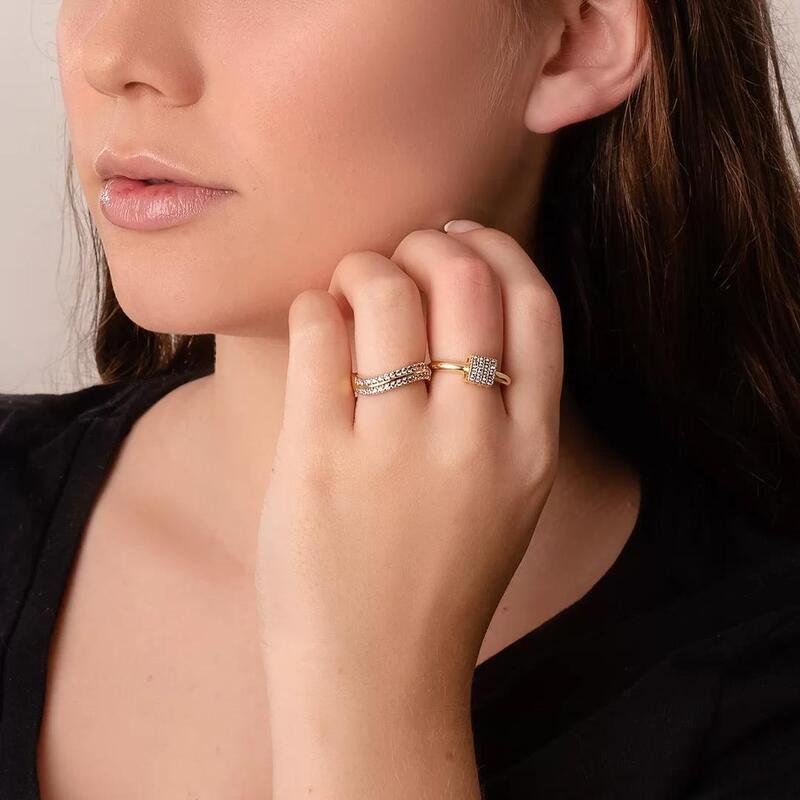 Anel Ondulado Micro Zircônias Banhado a Ouro 18k