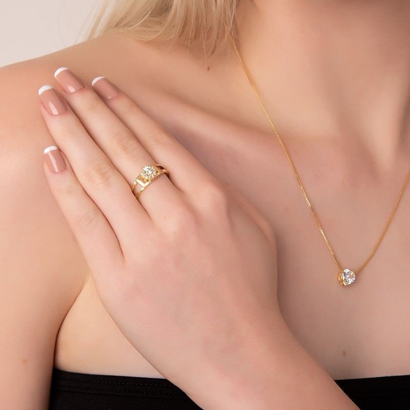 Anel Zircônias e Micro Zircônias Banhado a Ouro 18k