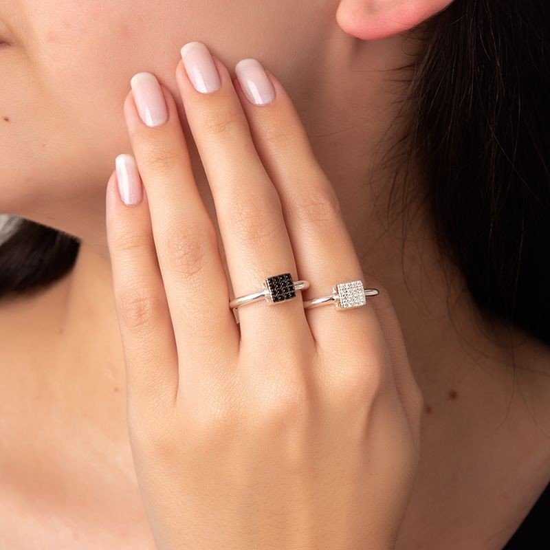 Anel Quadrado Micro Zircônias Prata 925