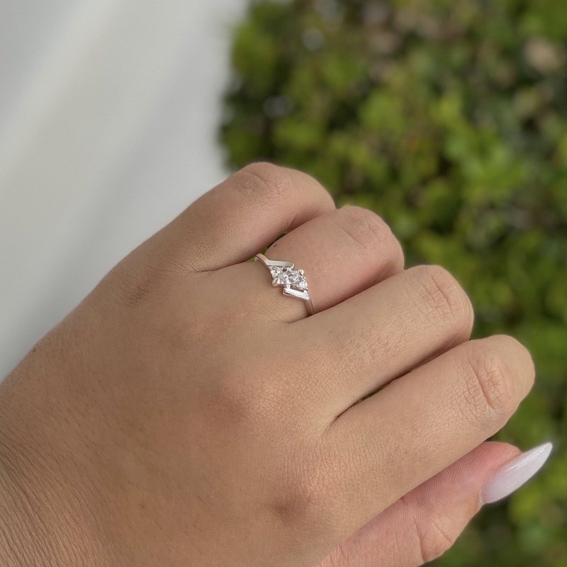 Anel Zircônias Prata 925