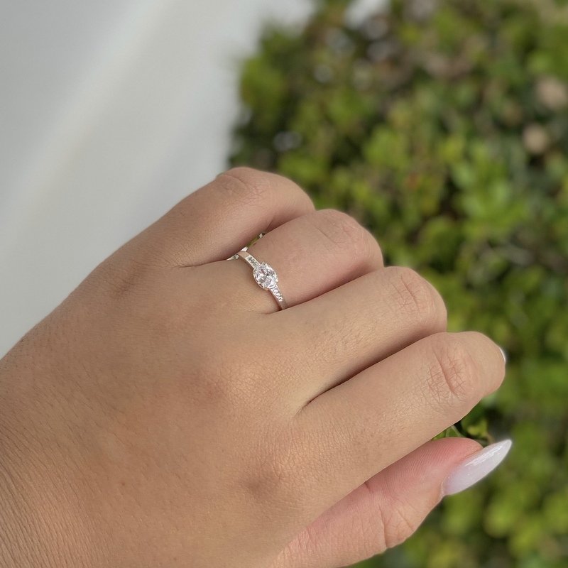 Anel Solitário Zircônia Oval Prata 925