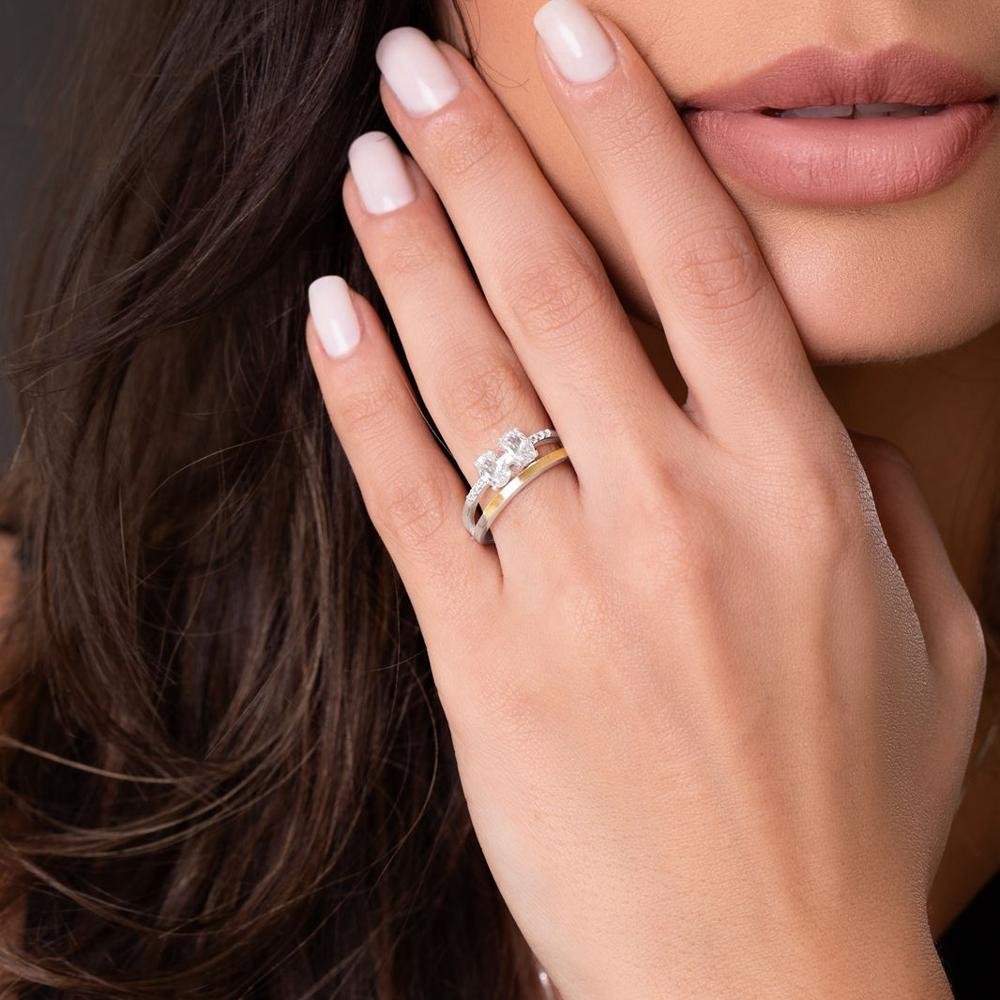 Anel Zircônias Ovais Filete de Ouro e Prata 925