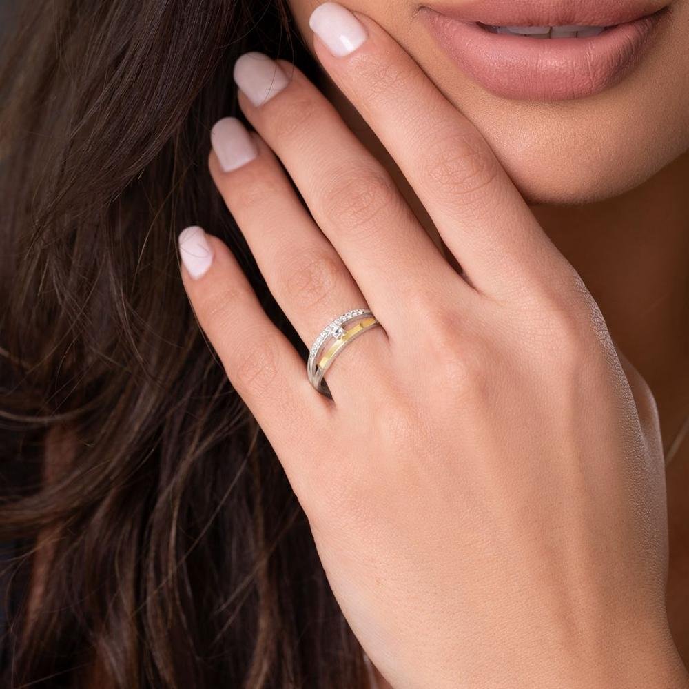 Anel Zircônias Filete de Ouro e Prata 925