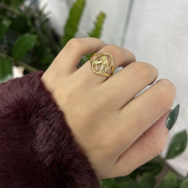 Anel Cavalo Banhado a Ouro 18k