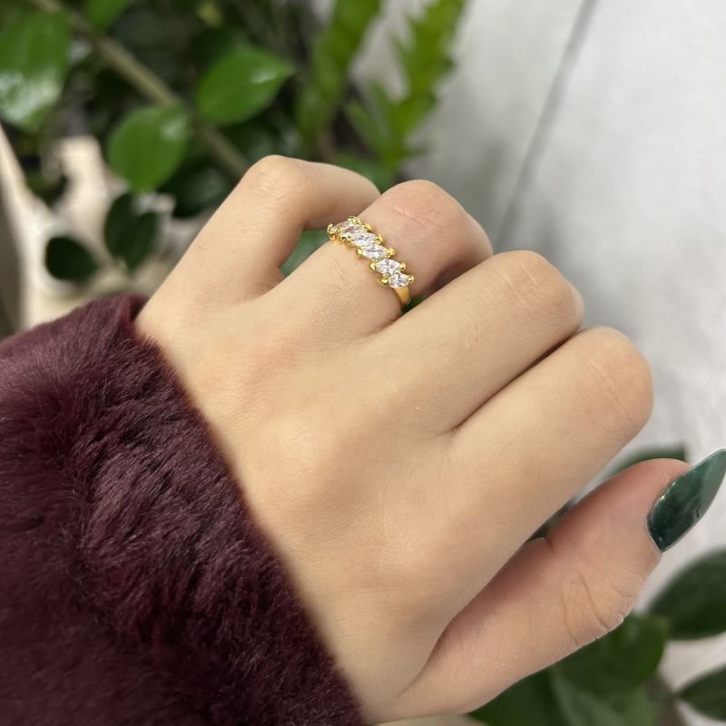 Anel Navetes Cristais Banhado a Ouro 18k