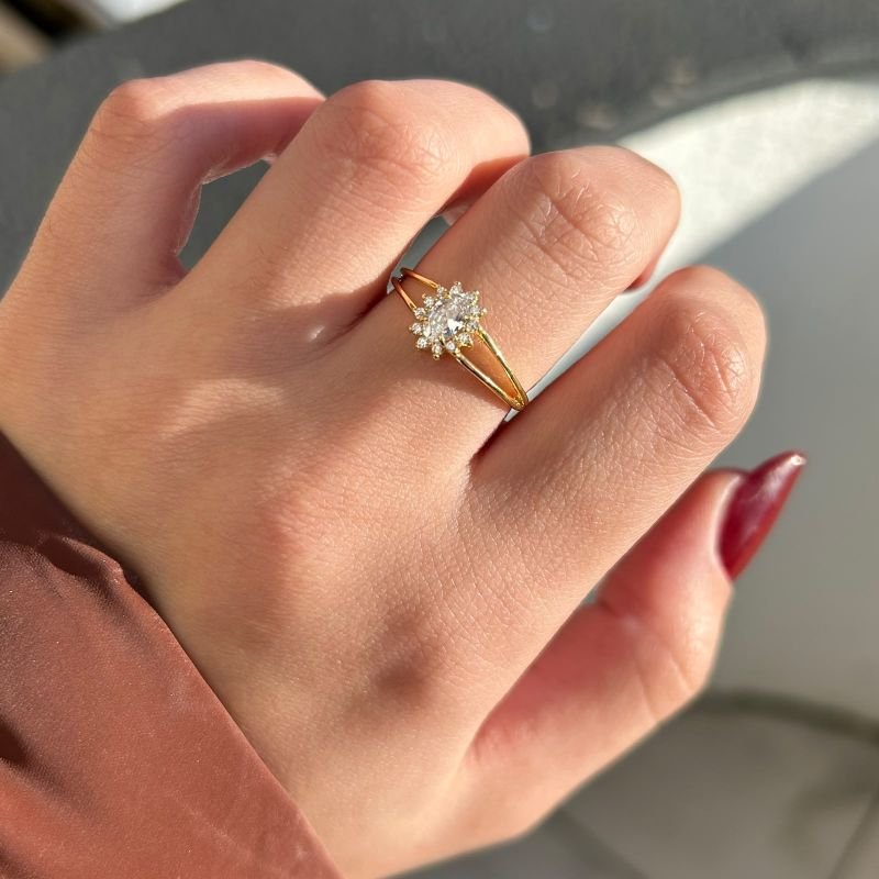 Anel Zircônia Cristal Banhado a Ouro 18k