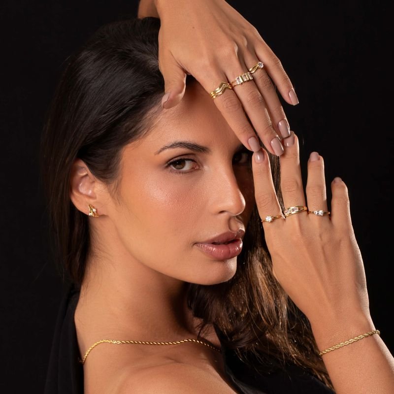Brinco Vazado Banhado a Ouro 18k