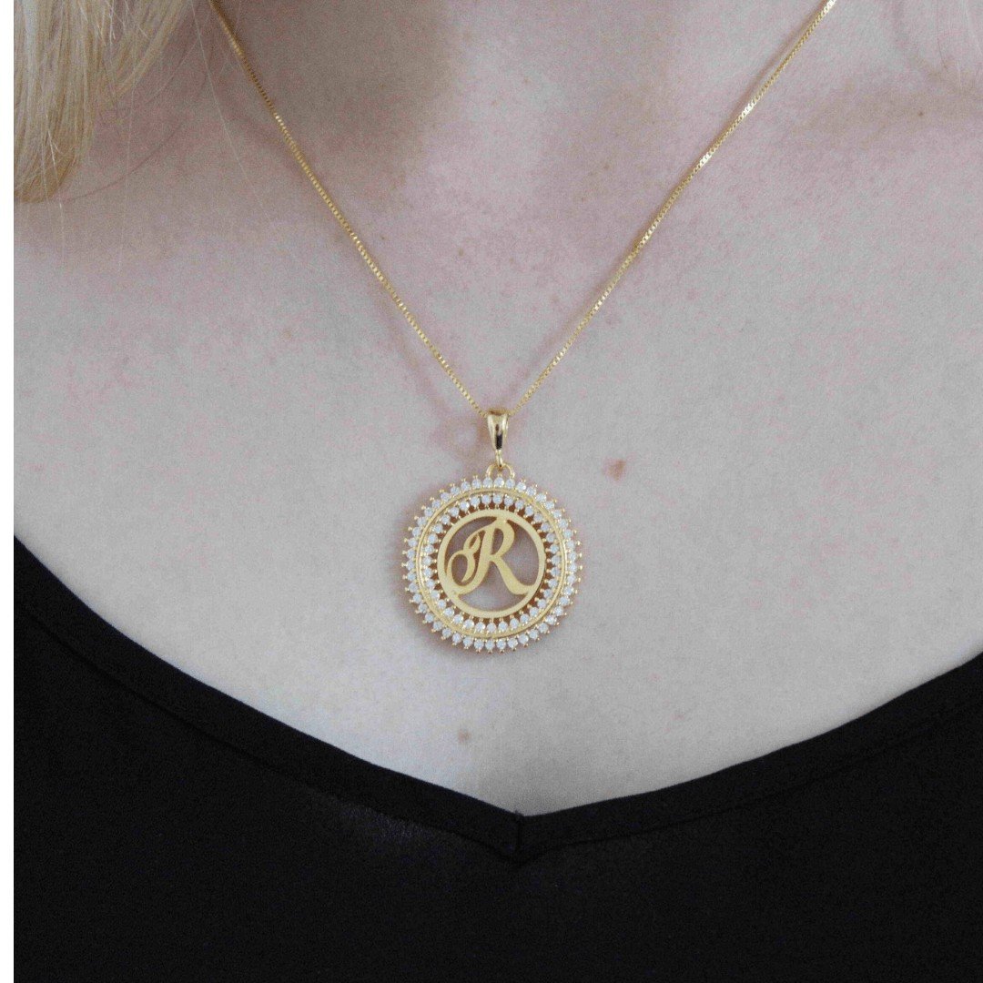 Gargantilha Mandala Letra Inicial Banhado a Ouro 18k