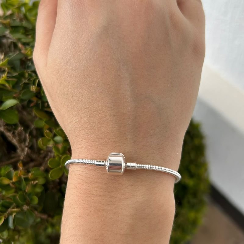 Pulseira Vita Lisa Fio Rígido Prata 925